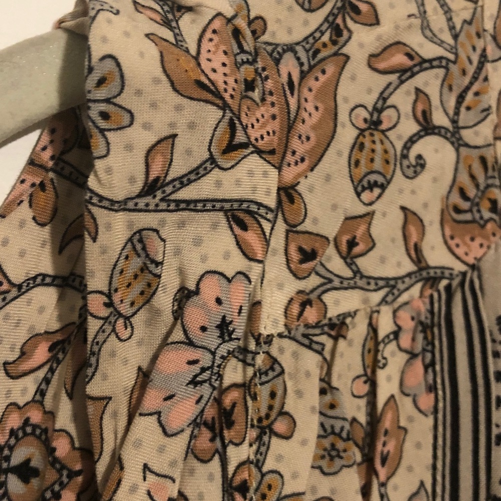 O'Neill Cream and Brown Patterned Top - Picture 4 of 9